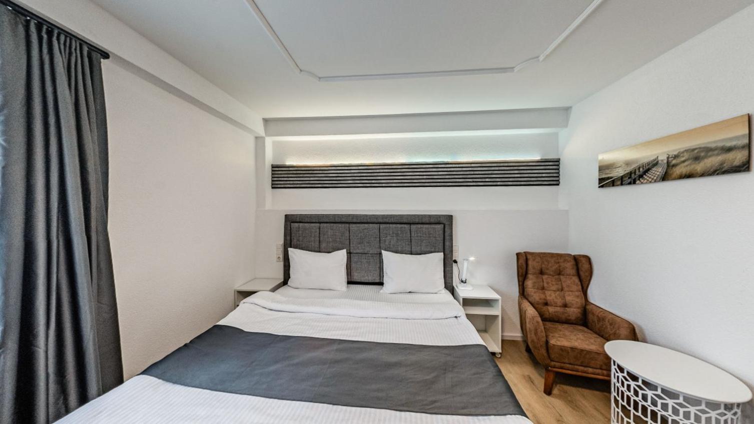 Dido Diamond Hotel Дитценбах Екстериор снимка