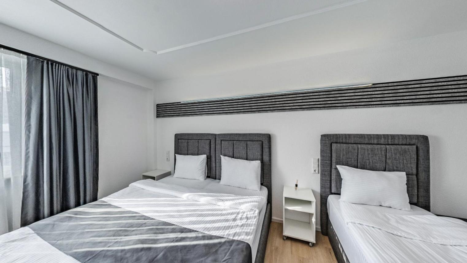 Dido Diamond Hotel Дитценбах Екстериор снимка