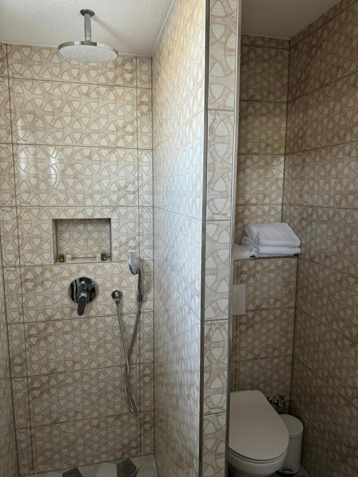 Dido Diamond Hotel Дитценбах Екстериор снимка
