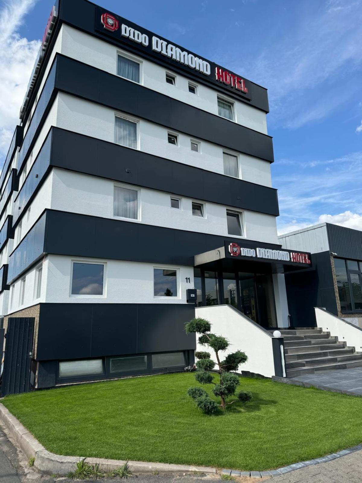 Dido Diamond Hotel Дитценбах Екстериор снимка